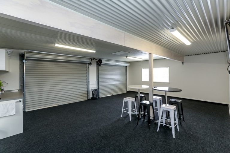 Photo of property in 408 Carrington Street, Upper Vogeltown, New Plymouth, 4310