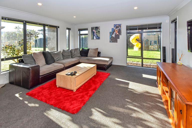 Photo of property in 14 Searle Drive, Patumahoe, Pukekohe, 2679