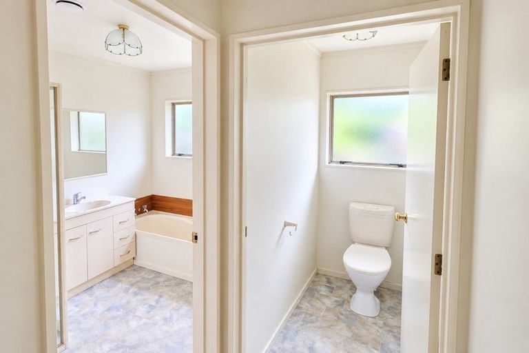Photo of property in 18 Villa Grove, Paraparaumu, 5032