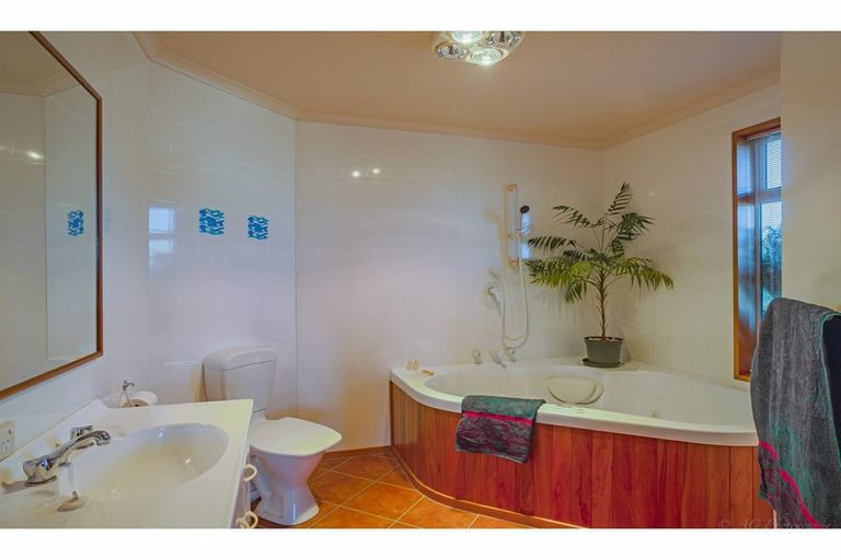Photo of property in 40 Temple Crescent, Gleniti, Timaru, 7910