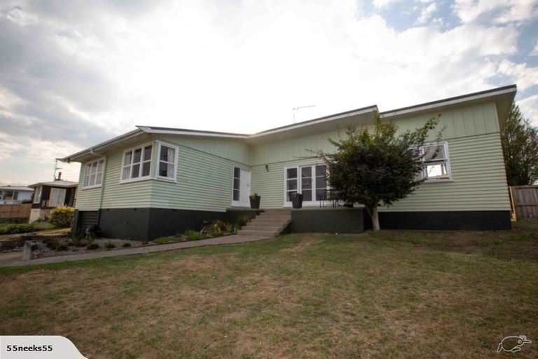 Photo of property in 240 Te Tomo Street, Te Awamutu, 3800