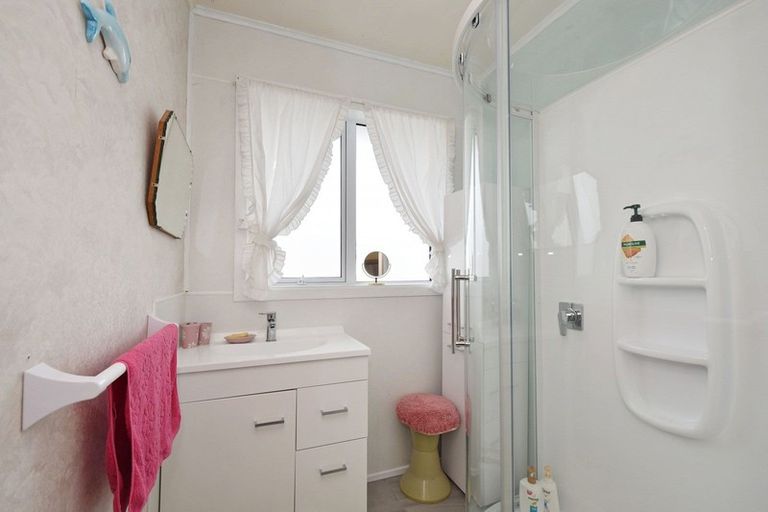 Photo of property in 80 Mcquarrie Street, Kingswell, Invercargill, 9812