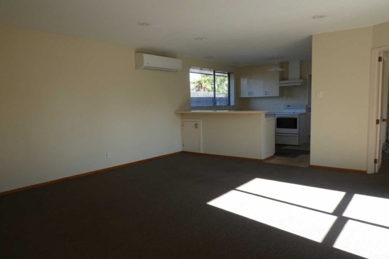 Photo of property in 8 Algie Place, Avonhead, Christchurch, 8042