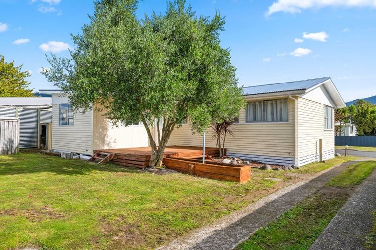 Photo of property in 21 Runuku Grove, Turangi, 3334