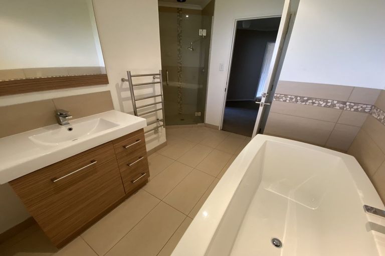 Photo of property in 67 Riverhead Road, Kumeu, 0810