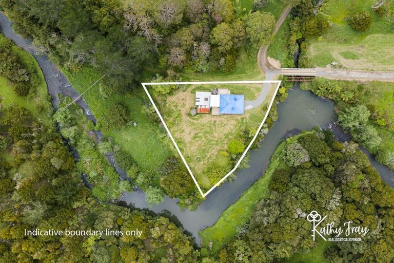 Photo of property in 27 Donnellys Station Road, Donnellys Crossing, Dargaville, 0379