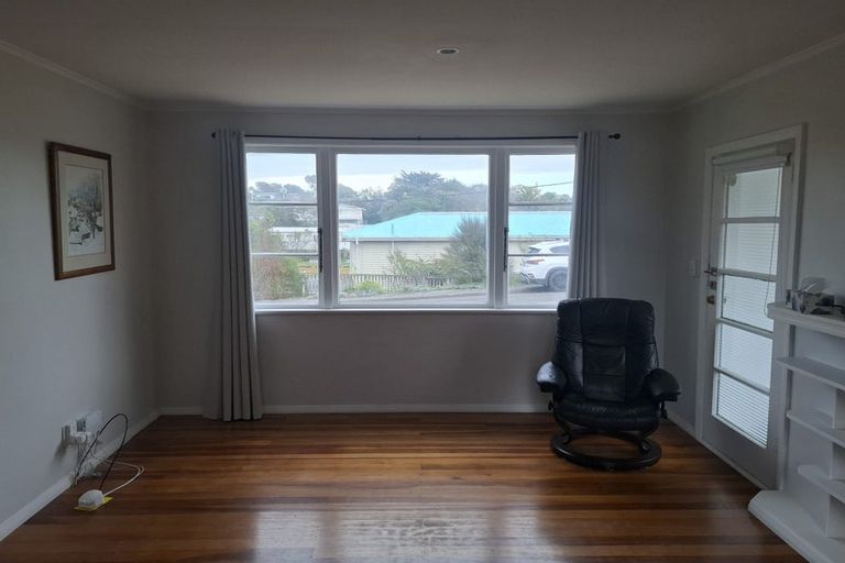 Photo of property in 17 Sussex Street, Levin, 5510