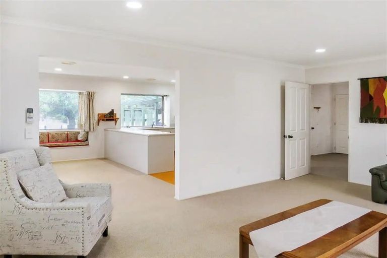 Photo of property in 34 Warwick Drive, Lynmore, Rotorua, 3010