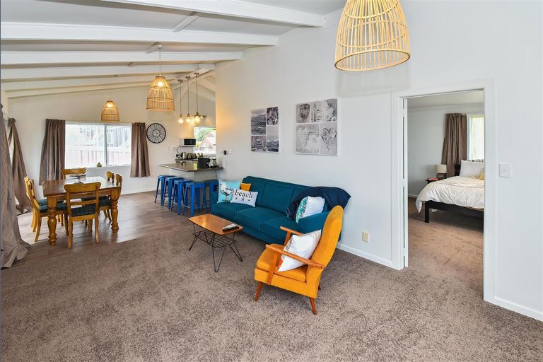 Photo of property in 127 Maunsell Road, Port Waikato, Tuakau, 2695