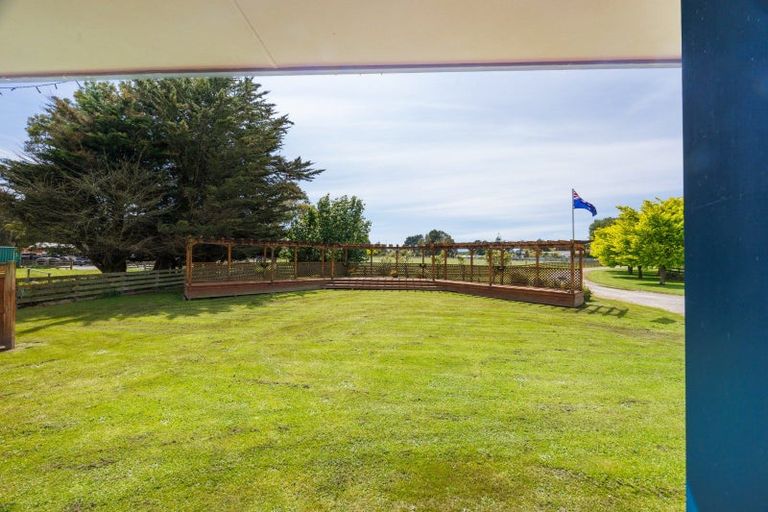 Photo of property in 10 Green Road, Awahuri, Palmerston North, 4479