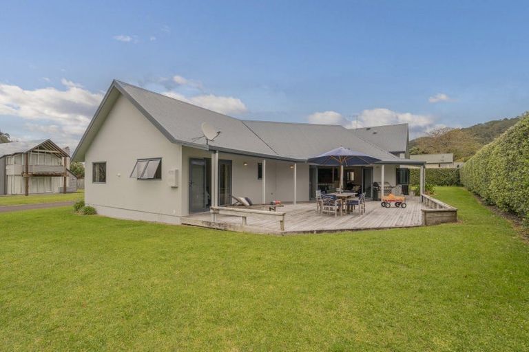 Photo of property in 12 Michelle Lane, Hahei, Whitianga, 3591