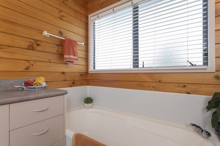 Photo of property in 22 Ruru Avenue, Lytton West, Gisborne, 4010