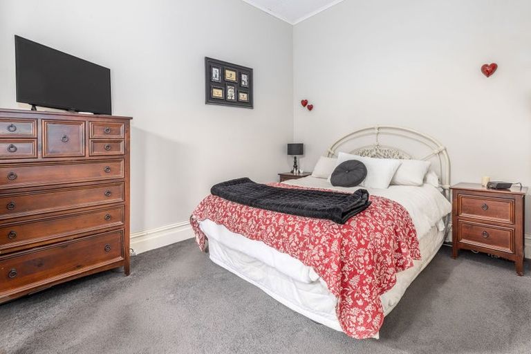 Photo of property in 30 Hinemoa Street, Paraparaumu, 5032