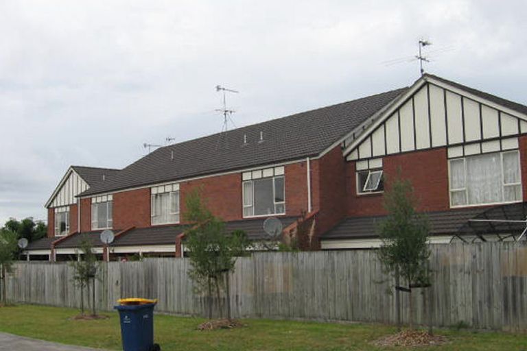 Photo of property in 4/23 Charlenne Close, Ranui, Auckland, 0612