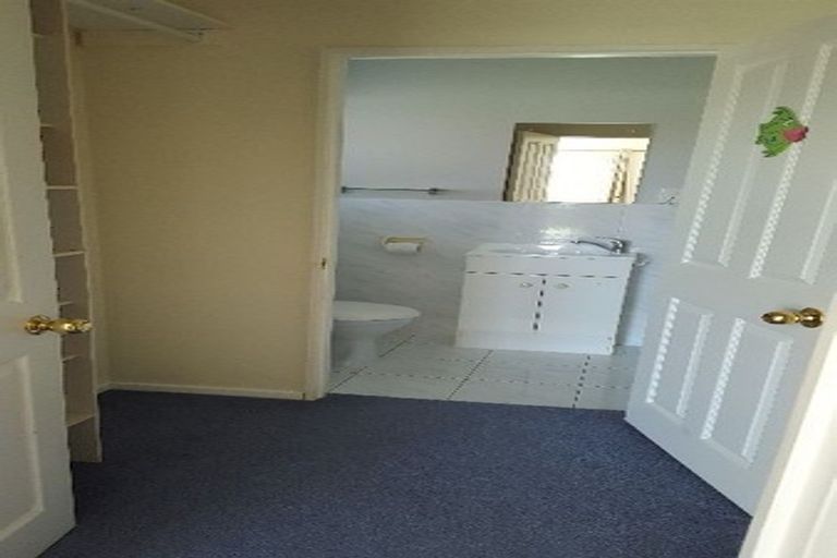 Photo of property in 6 Arlose Place, Westgate, Auckland, 0614