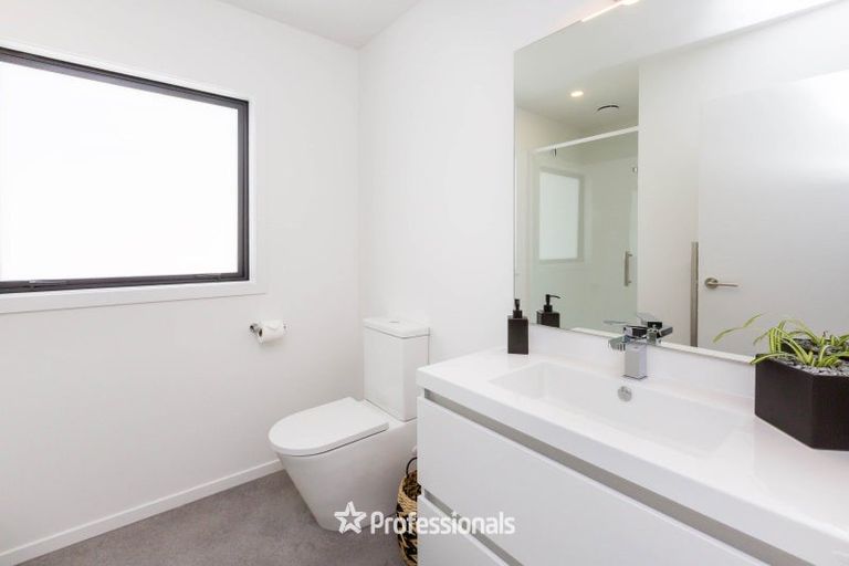 Photo of property in 3/104 Martin Street, Wallaceville, Upper Hutt, 5018