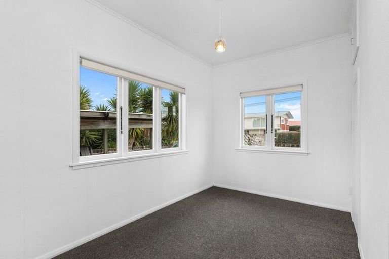 Photo of property in 185 Studholme Street, Morrinsville, 3300