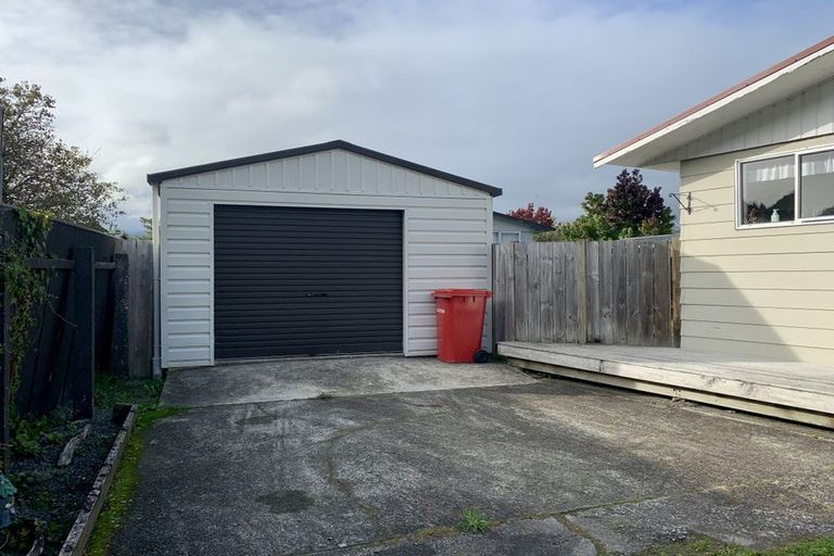 Photo of property in 50b Hartford Crescent, Totara Park, Upper Hutt, 5018