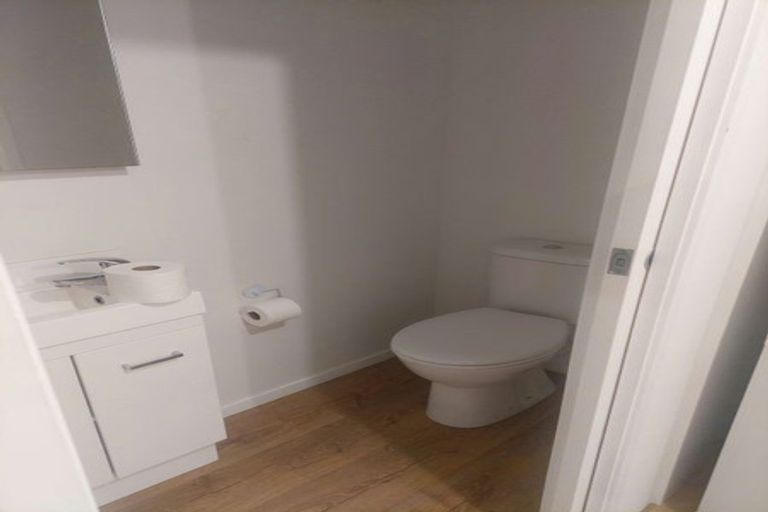 Photo of property in 29 Miramar Place, Pakuranga, Auckland, 2010