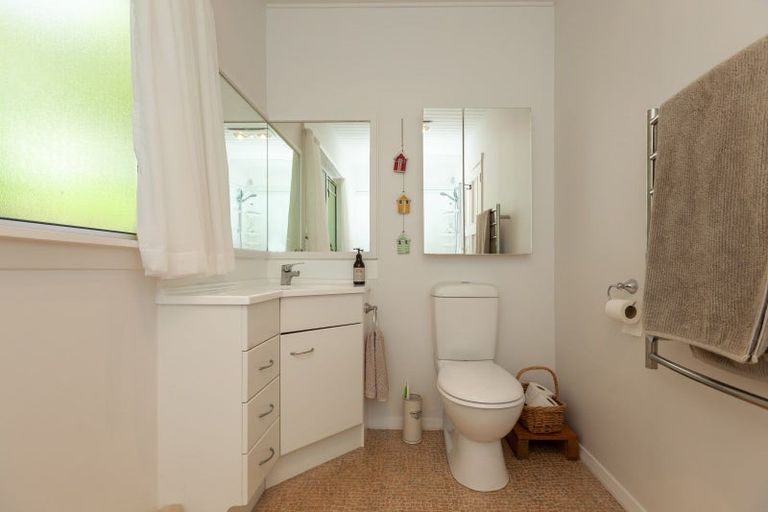 Photo of property in 131 Rosetta Road, Raumati South, Paraparaumu, 5032