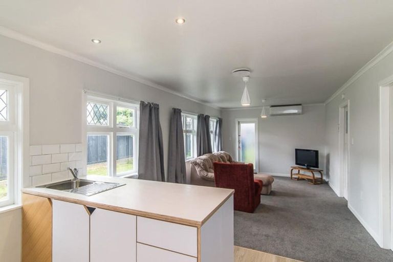 Photo of property in 3 Nathan Avenue, Paraparaumu Beach, Paraparaumu, 5032