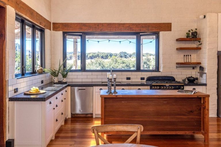 Photo of property in 47 Wilma Road, Ostend, Waiheke Island, 1081