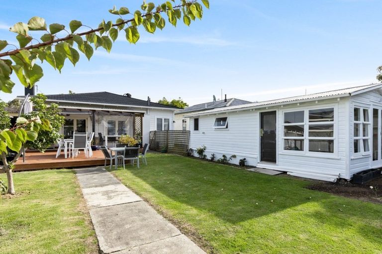 Photo of property in 89 Vigor Brown Street, Napier South, Napier, 4110