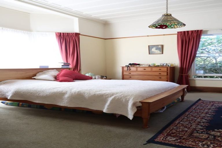 Photo of property in 32 Woodland Road, Johnsonville, Wellington, 6037