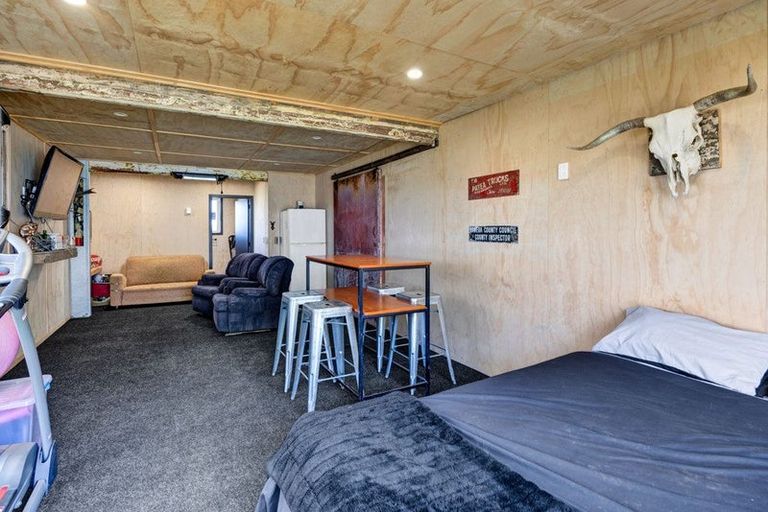 Photo of property in 76 Turuturu Road, Hawera, 4674