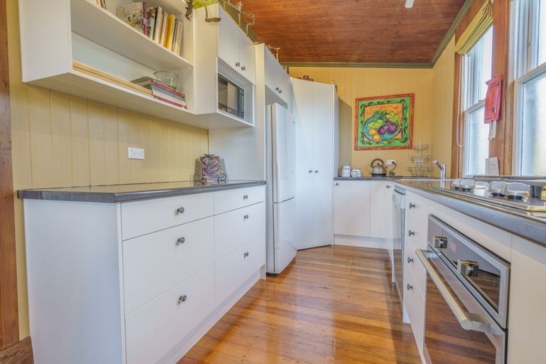 Photo of property in 3 Castle Street, Riverton/aparima, Riverton, 9822
