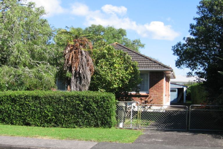 Photo of property in 34 Durham Street, Te Atatu Peninsula, Auckland, 0610