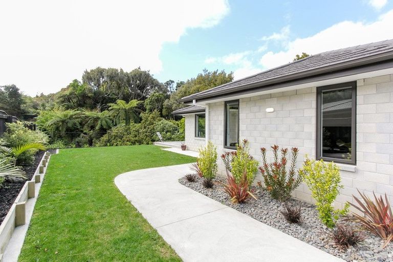 Photo of property in 18 Rotokare Crescent, Whalers Gate, New Plymouth, 4310