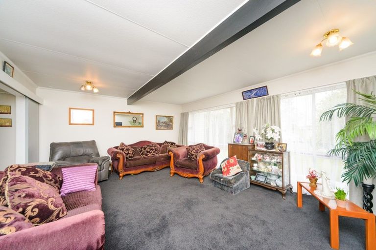 Photo of property in 22 Catlins Crescent, Milson, Palmerston North, 4414