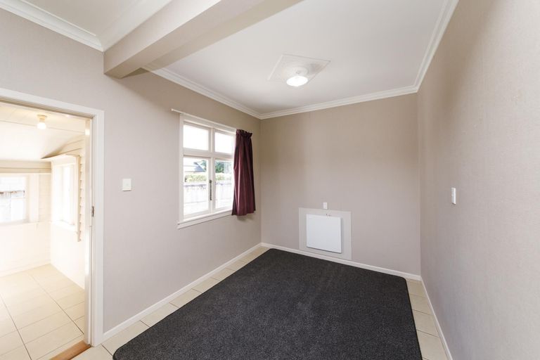 Photo of property in 61 Ferguson Street, Awapuni, Palmerston North, 4412