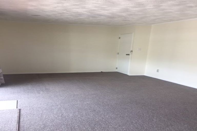 Photo of property in 12 Glendawn Place, Bayview, Auckland, 0629