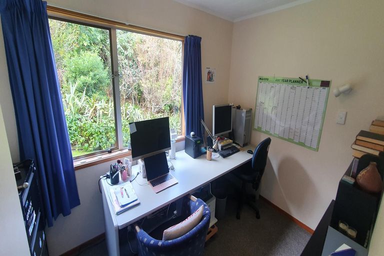 Photo of property in 2 Beaufort Street, Opua, 0200