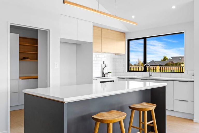 Photo of property in 1 Greig Crescent, Amberley, 7481