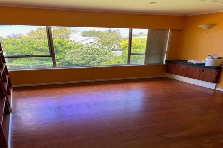 Photo of property in 199 Hobsonville Road, Hobsonville, Auckland, 0618