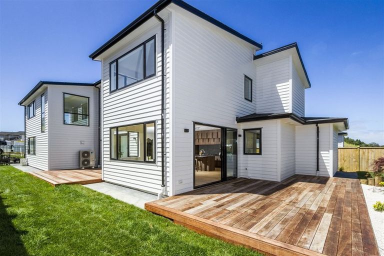 Photo of property in 55 Godfrey Drive, Orewa, 0931