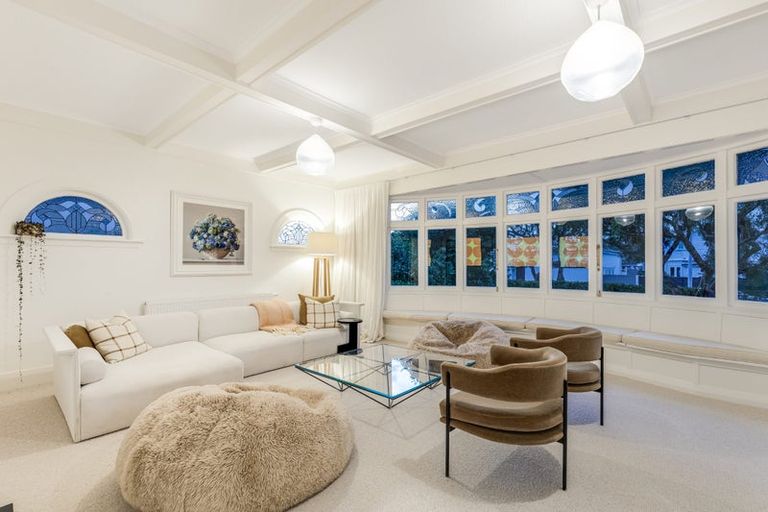 Photo of property in 103 Muritai Road, Eastbourne, Lower Hutt, 5013