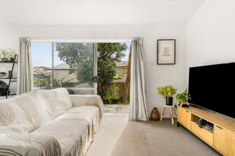 Photo of property in 1188b Papamoa Beach Road, Papamoa Beach, Papamoa, 3118