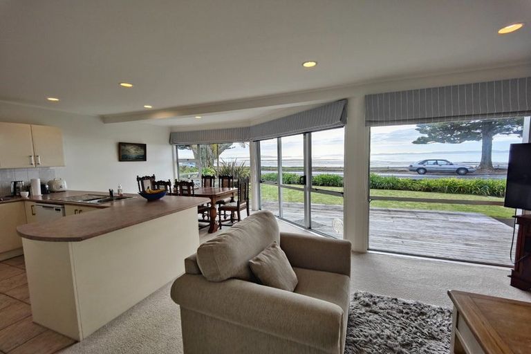 Photo of property in 5a The Esplanade, Eastern Beach, Auckland, 2012