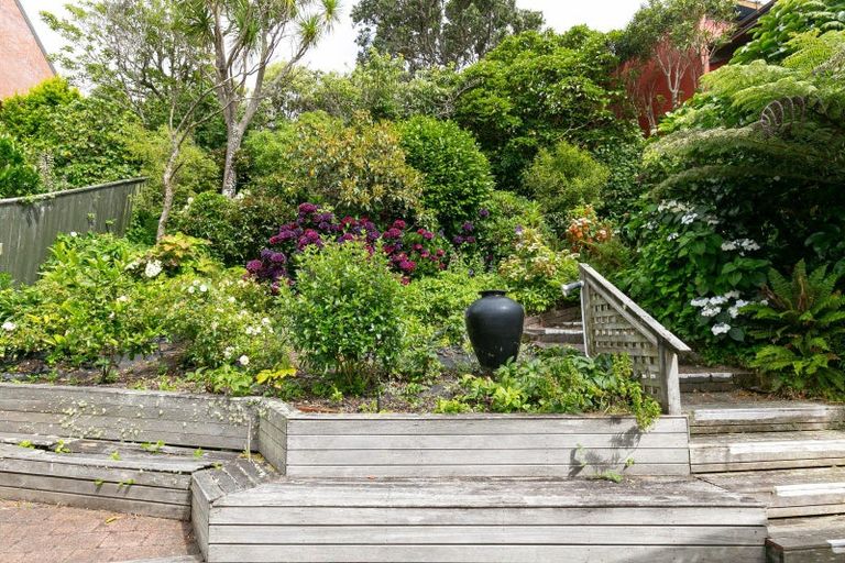 Photo of property in 16 Talavera Terrace, Kelburn, Wellington, 6012