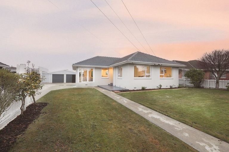 Photo of property in 10 Bourne Crescent, Papanui, Christchurch, 8053