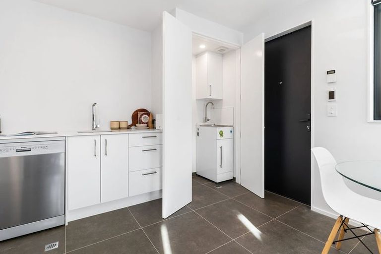 Photo of property in 2/3 Ayr Street, Riccarton, Christchurch, 8011