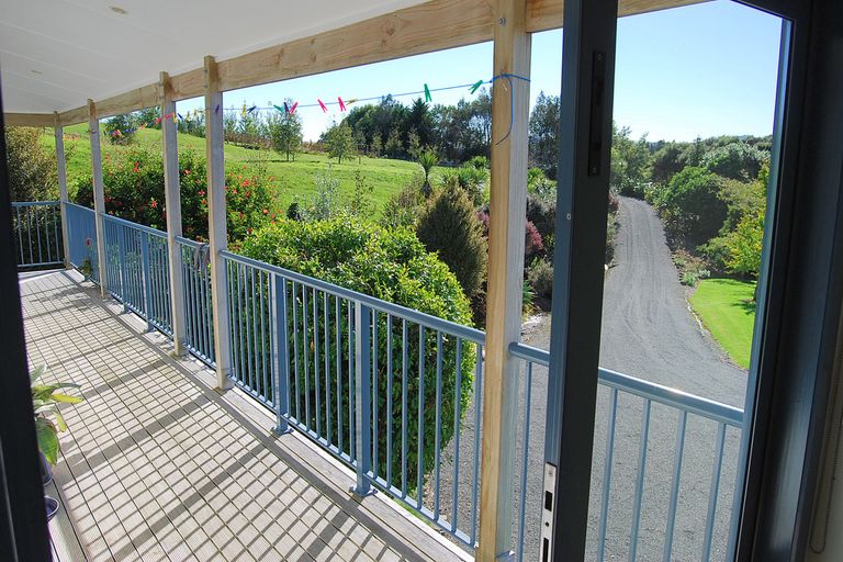 Photo of property in 365 Oneriri Road, Kaiwaka, 0573
