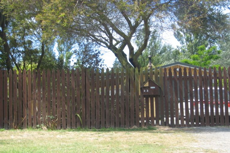 Photo of property in 22 Featherstone Avenue, Kairaki, 7630