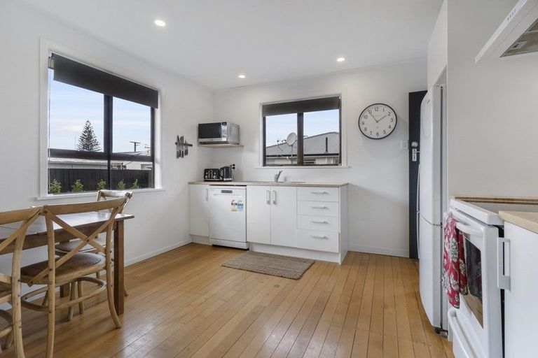 Photo of property in 4b Lachlan Avenue, Mount Maunganui, 3116