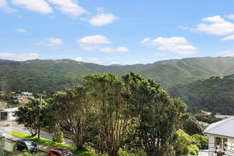 Photo of property in 62b Warwick Street, Wilton, Wellington, 6012