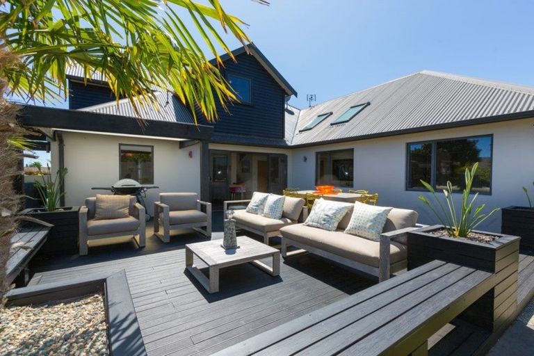 Photo of property in 5-7 Adam Lile Drive, Highlands Park, New Plymouth, 4312